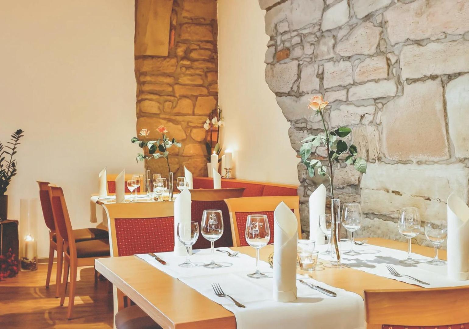 Hotel Restaurant Zehntscheune سينشيم المظهر الخارجي الصورة